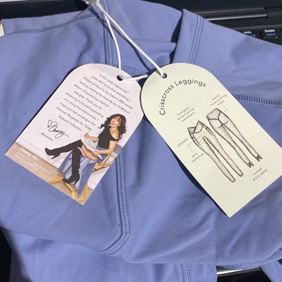 Women's Mist Blue Leggings - Picture 4 of 6